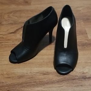 Nine west black heels